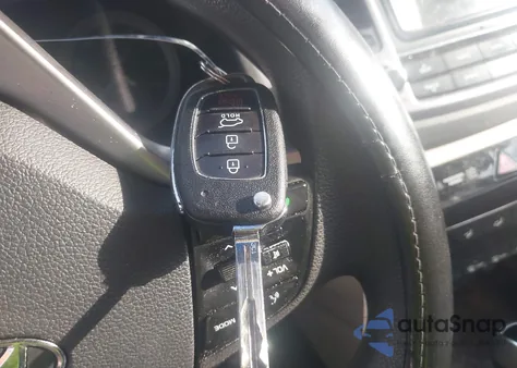 2018 Hyundai Tucson Se from USA, damaged, VIN KM8J23A43JU654420